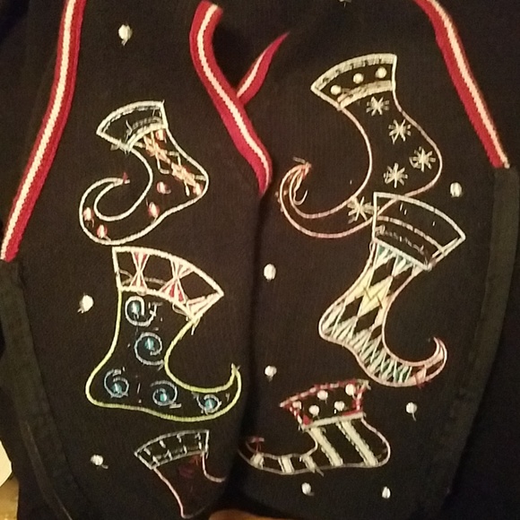 CHRISTMAS VEST W/ 6 STOCKINGS-BLACK - Picture 8 of 8